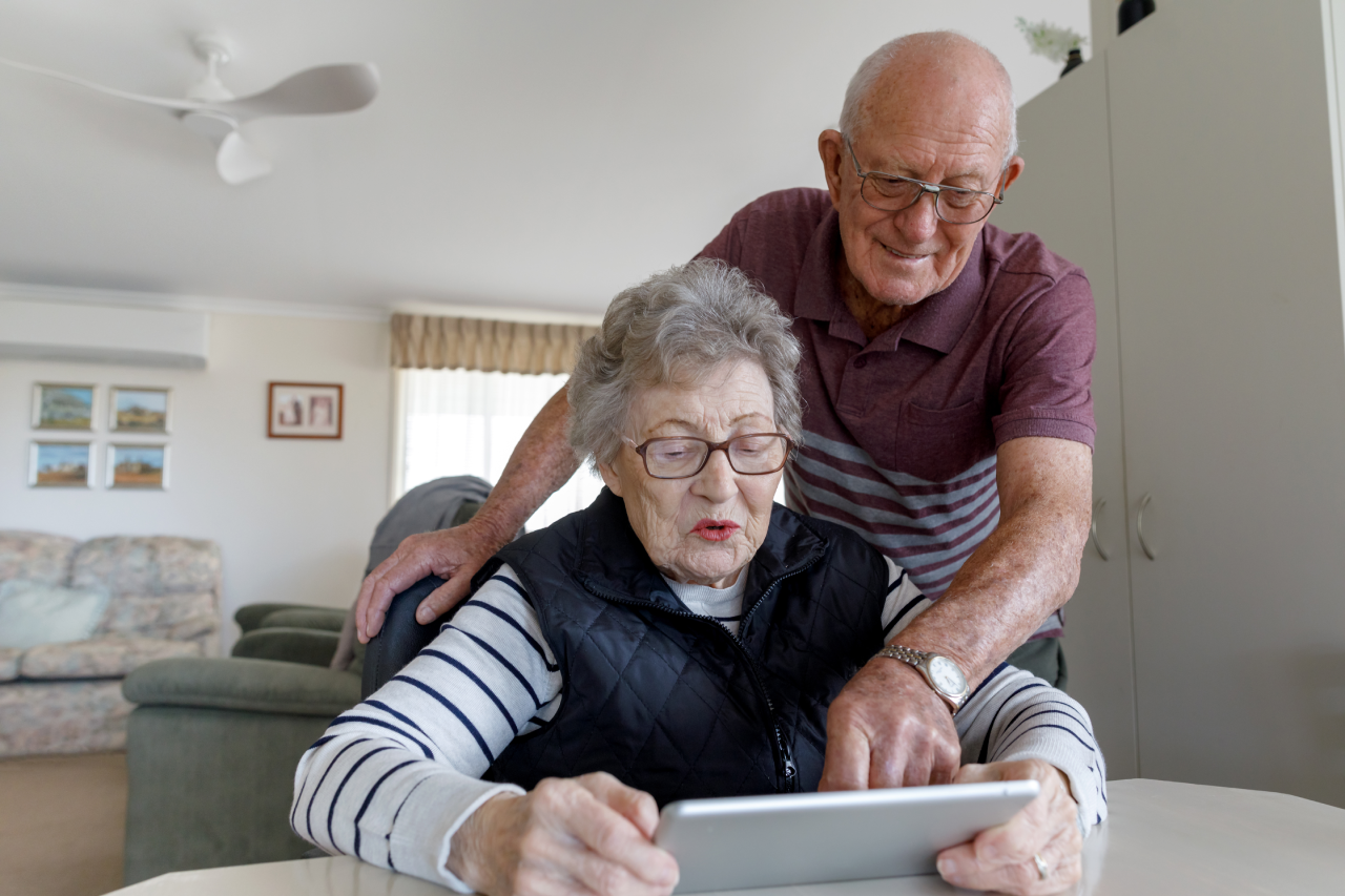  Young couple smiling